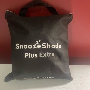 SnoozeShade Plus Extra Black Cover